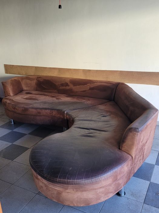 Kanapa narożna do salonu