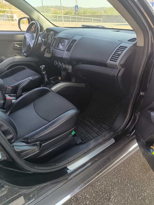 Quero vender o meu carro Mitsubishi Outlander