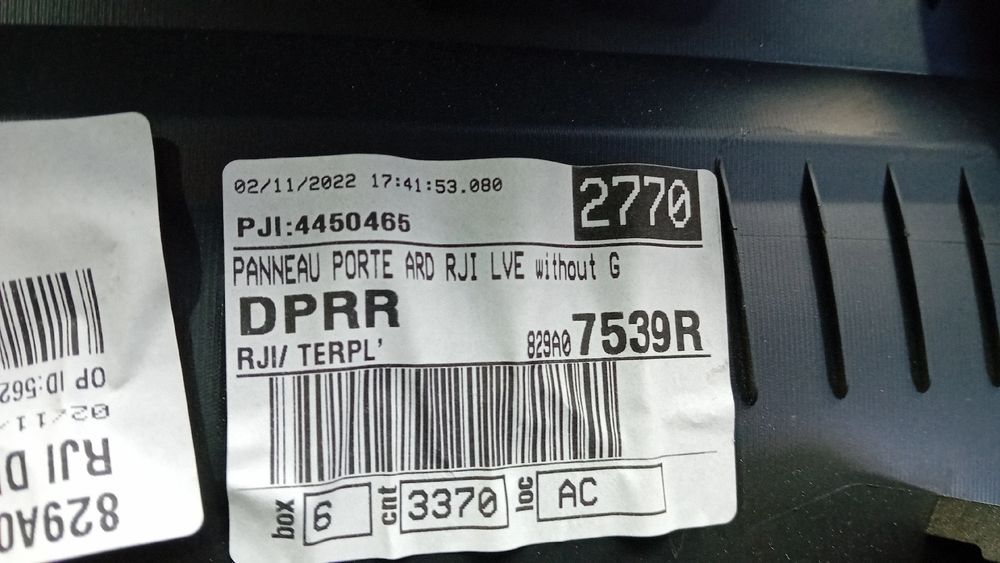 Forra porta / quartela trás direita DACIA Jogger