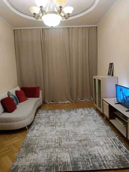 Здається 3-кімнатна квартира в центрі Львова / біля готелю Львів