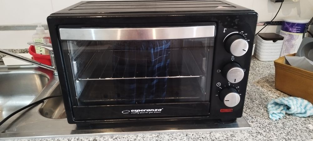 Forno usado com algum uso