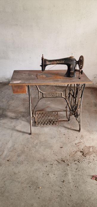 Máquina de costura Singer