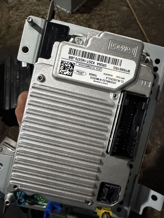 Комплект мульті медія  ford edge 2019+  sync 3