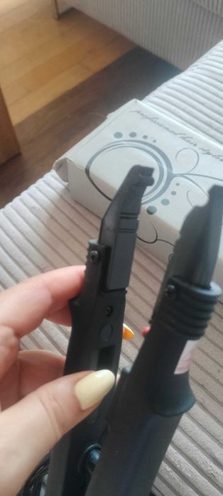 Zgrzewarka do przedłużania włosów na ciepło