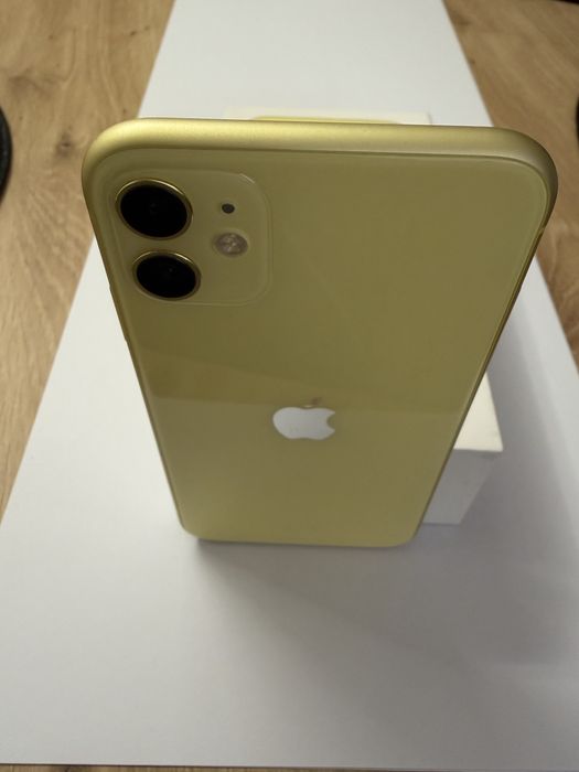 iPhone 11 stan b.dobry 64GB