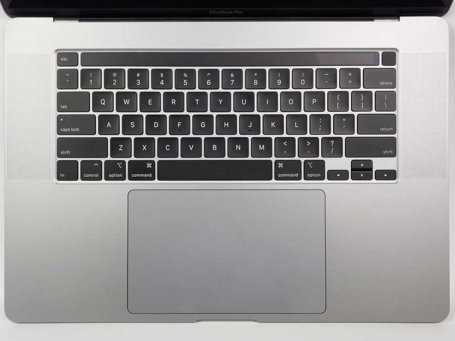 MacBook Pro 16 2019 i9-9750H 2.4 GHz 16GB Pro 5500M 1TB SSD