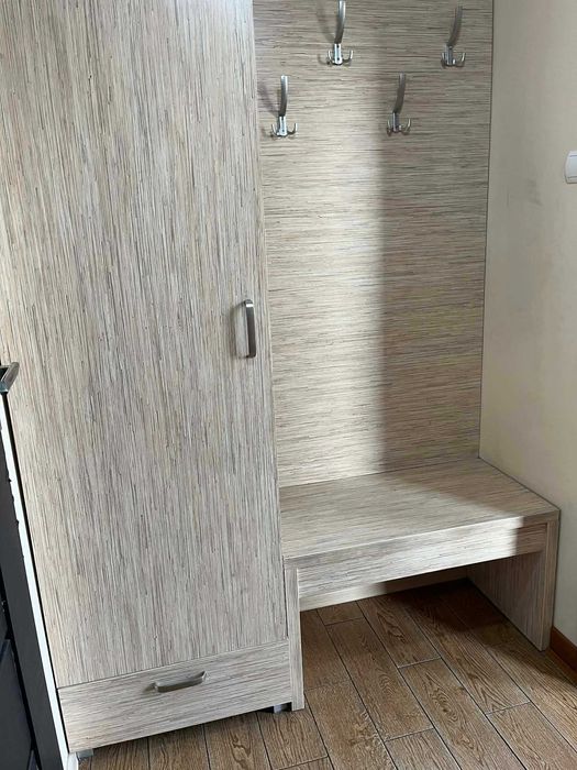 Komplet mebli do przedpokoju