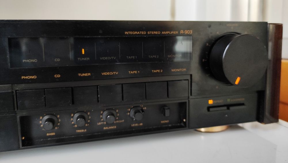 Amplificador stereo Grundig Fine Arts A-903