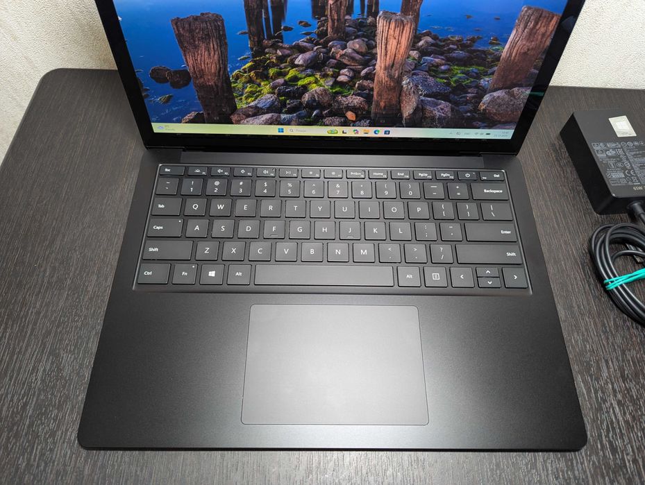 Microsoft Surface Laptop 4 AMD Ryzen 7 16/512gb 8 ядер 16 потоків