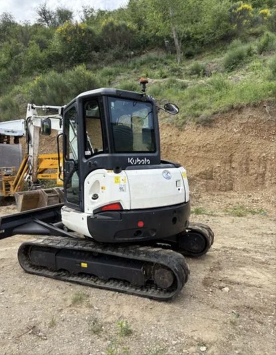 Mini giratoria kubota u 48