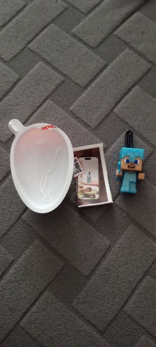 Figurka Steve in diamond armour papier clip Minecraft Kinder joy