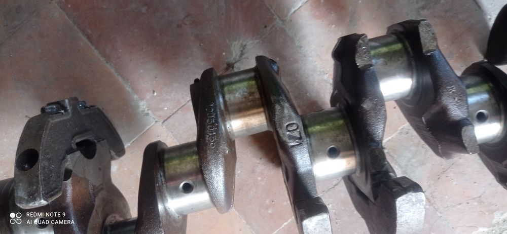 Колінчастий вал Т40. Колінвал