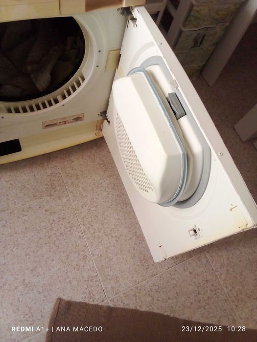 Maquina secar roupa com gaveta