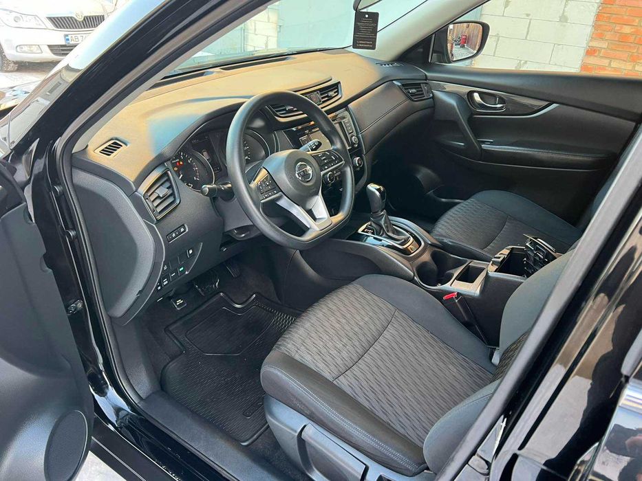 Ніссан Рог в гарному стані