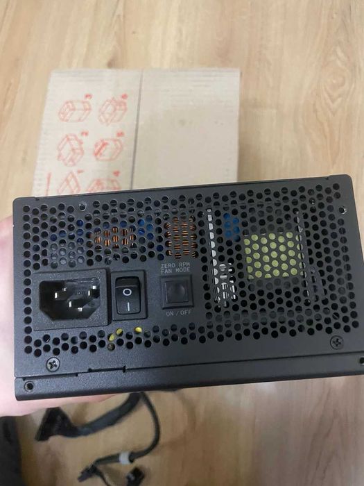 Блок живлення NZXT C750 750W 80+ Gold модульний ATX