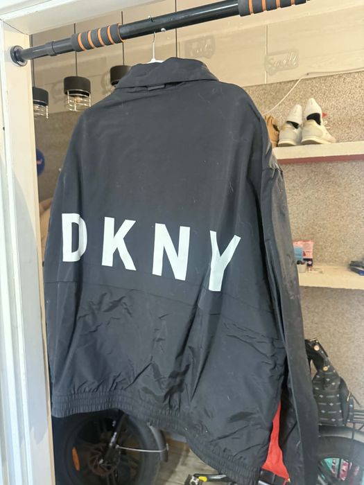 Kurtka męska Dkny.