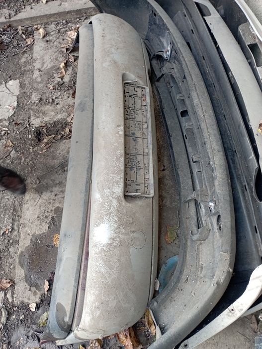 Продам бампер на Ford на Opel на Тойот