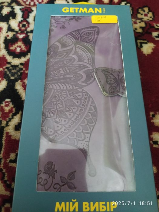 Продам чехол-книжку на Xiaomi redmi 13c