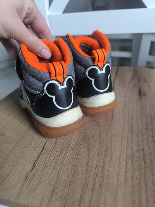 Buty geox 27 świecące