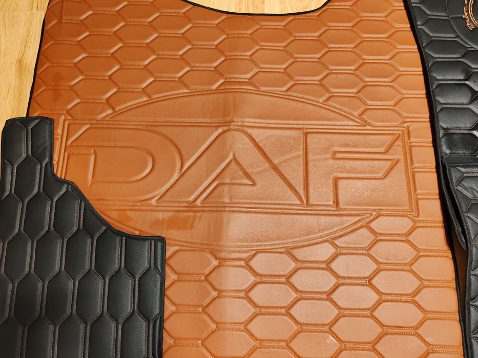 DAF XG - podłoga z haftem + zasłony i falbana, jak nowe