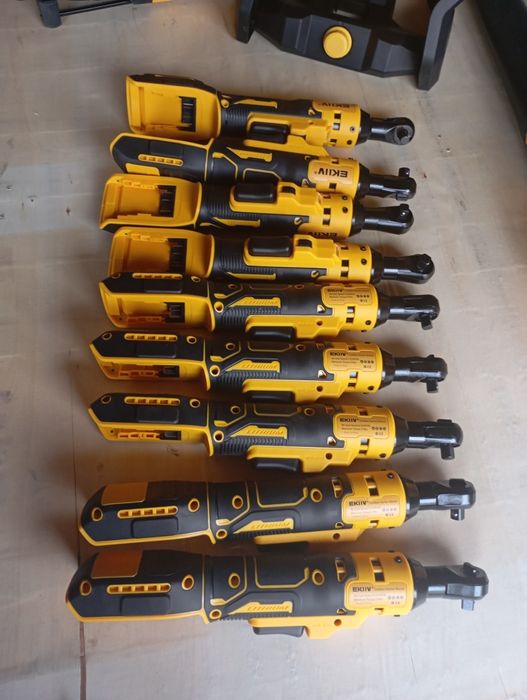 Акумуляторний інструмент під DeWalt, Makita батареї