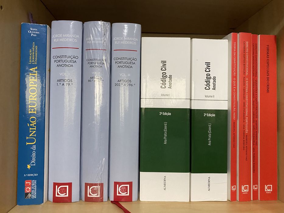 Livros Direito - excelente estado