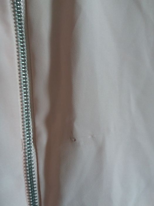 Pudrowa bomberka damska firmy Only