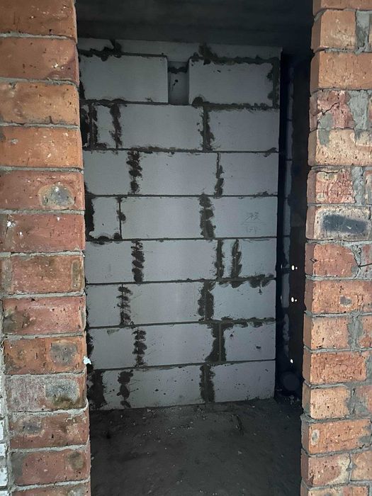 (5) Продаж 2к квартири на проспекті Юності  4422