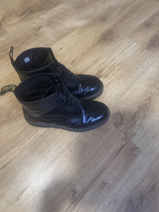 Doc Martens glany