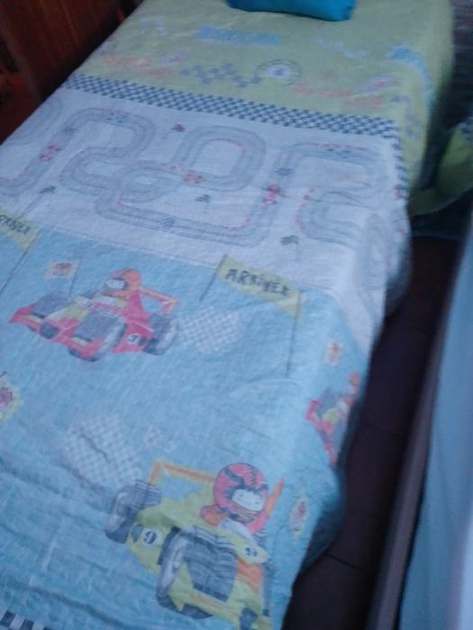 Camas apenas 140€ cada uma vejam a descrição