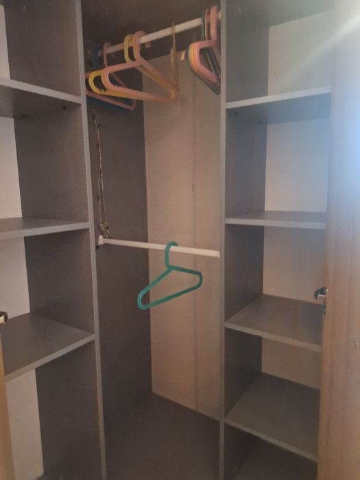 Komplet mebli do pokoju dziecięcego