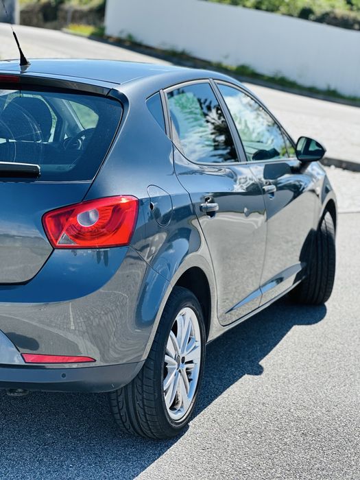 SEAT IBIZA 2008 1.4 TDI (Baixo Km) Preço negociavel!