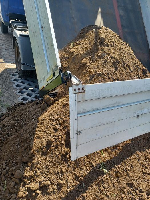 Usługi Minikoparka Małą Wywrotka