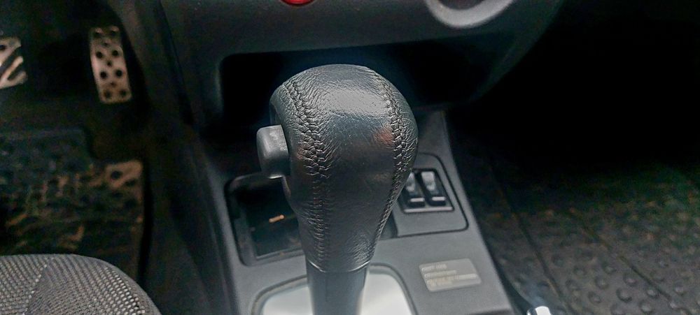 Mitsubishi Outlander для ЗСУ обмін/продаж два авто на мікроавтобус