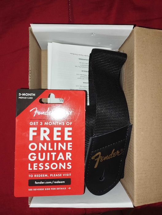 Pack Guitarra Stratocaster HSS