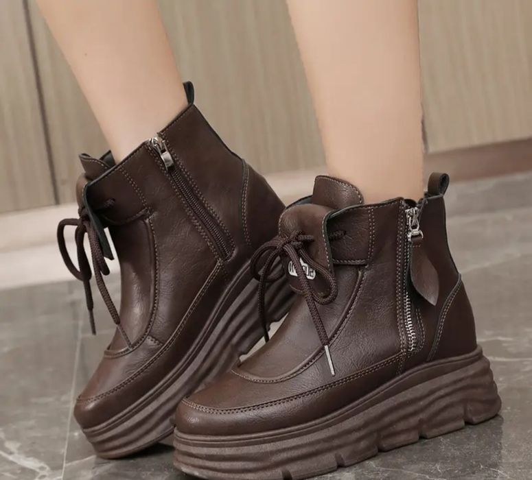 Демісезонні ботінки...