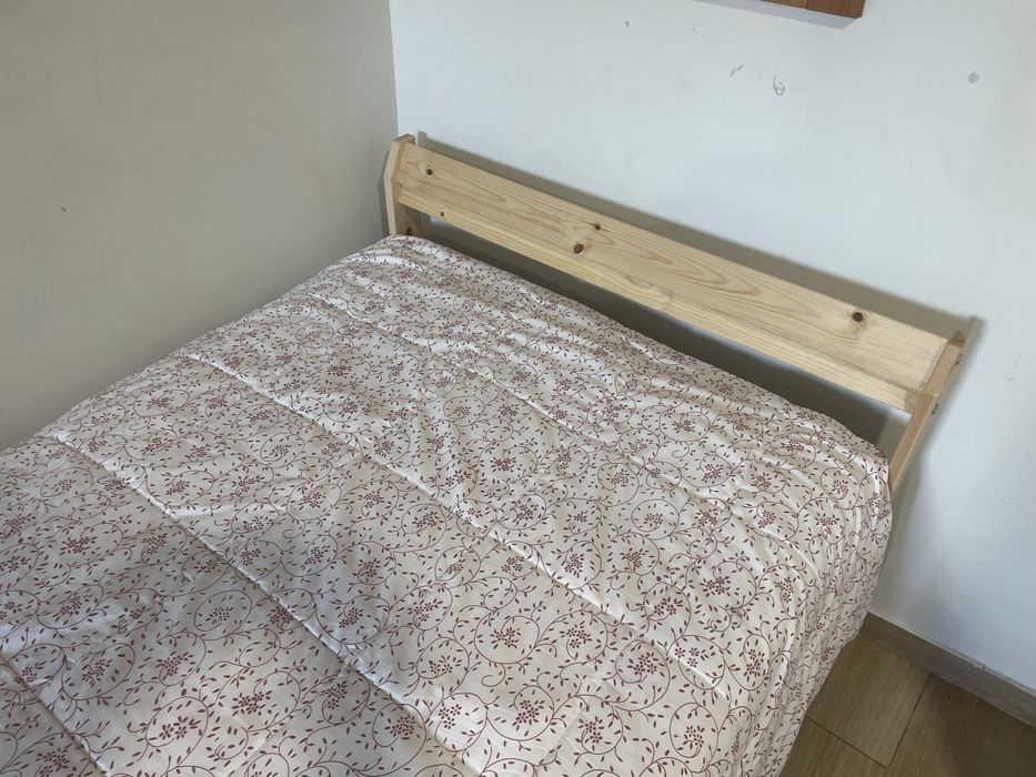 Cama de Solteito IKEA