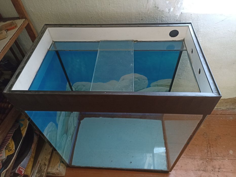 Продам Акваріум !!! Висота 79 довжина   65,5 ширина 40 на 183 літра