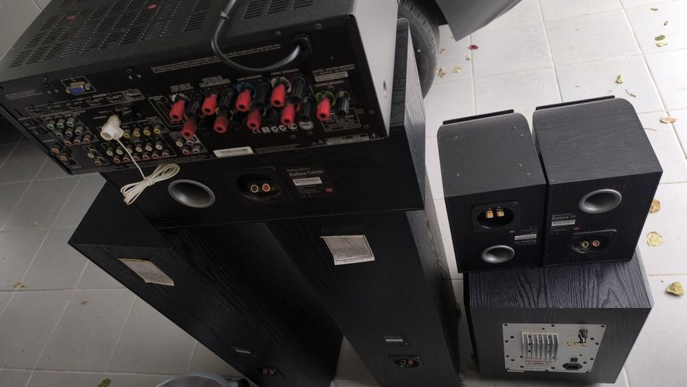 Vendo ou troco, sistema home cinema com amplificador