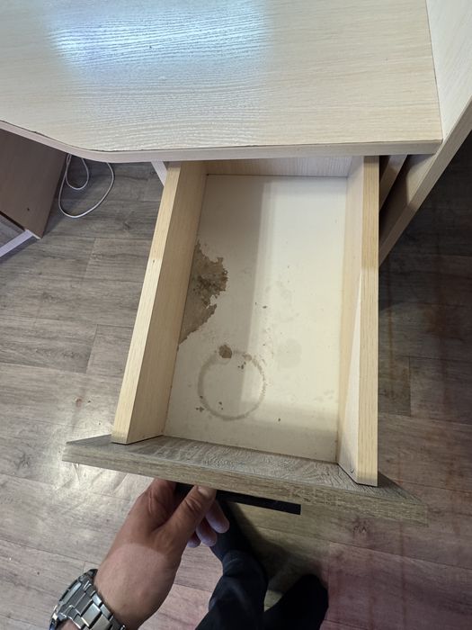 Детская кровать чердак со столом и шкафом