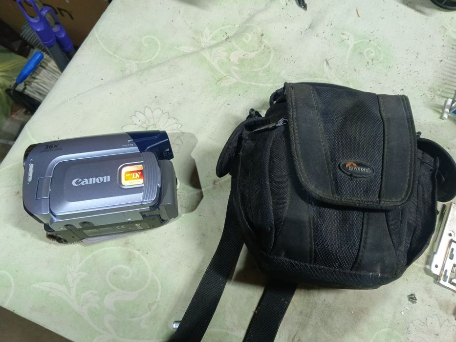 Відеокамера Canon + сумка