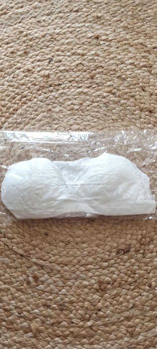 conjunto sutia e cuecas fio dental em renda élégante e sensual tamanho XS branco
