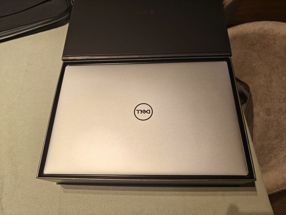 Dell XPS 15 9520 | Intel i7 12700H | 32GB RAM DDR5 | SSD NVMe 1TB | NVIDIA RTX 4GB