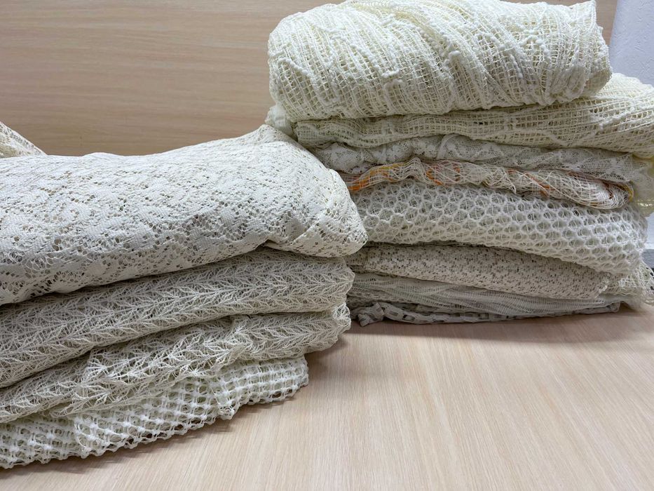 Покривала + Постіль + Тюль + Ковдрі .  Опт від 20 кг.Секонд-хенд оптом