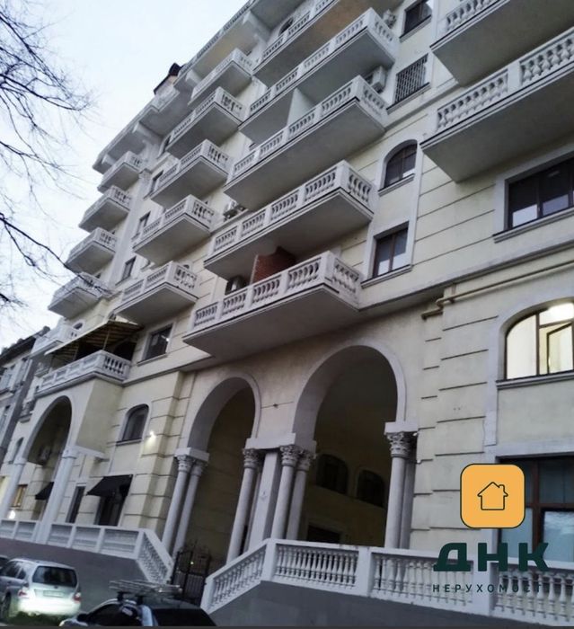 1200$ за метр!!! Исторический центр. Парк. Трехкомнатная БЕЗ КОМИССИИ. ЖК Ренессанс