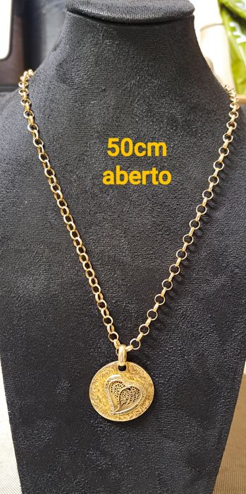 Fio cordão em prata dourada.