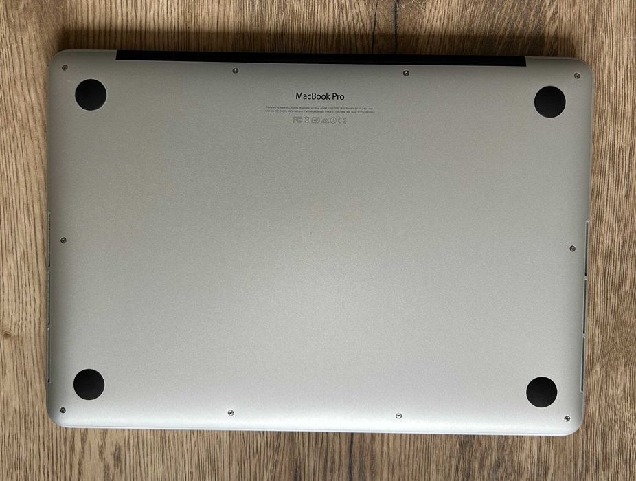 ІДЕАЛЬНИЙ Macbook PRO 13" А1502, 8/128, весь комплект