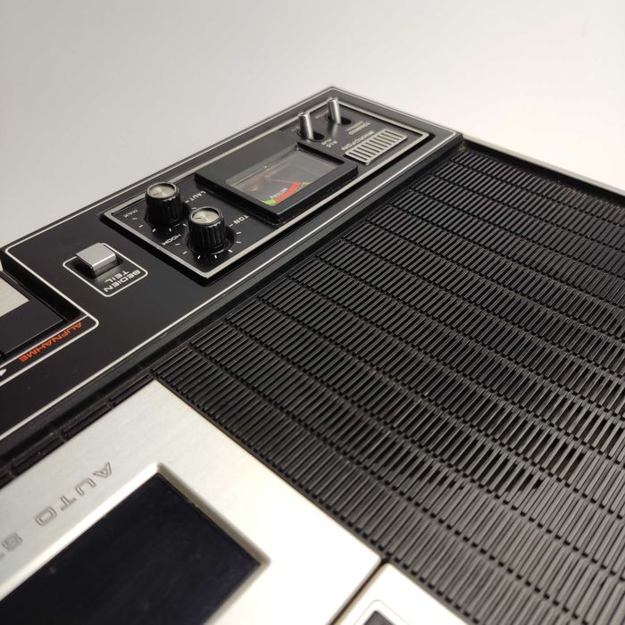 Magnetofon Universum CT 2746 - piękny stan wizualny - niesprawny