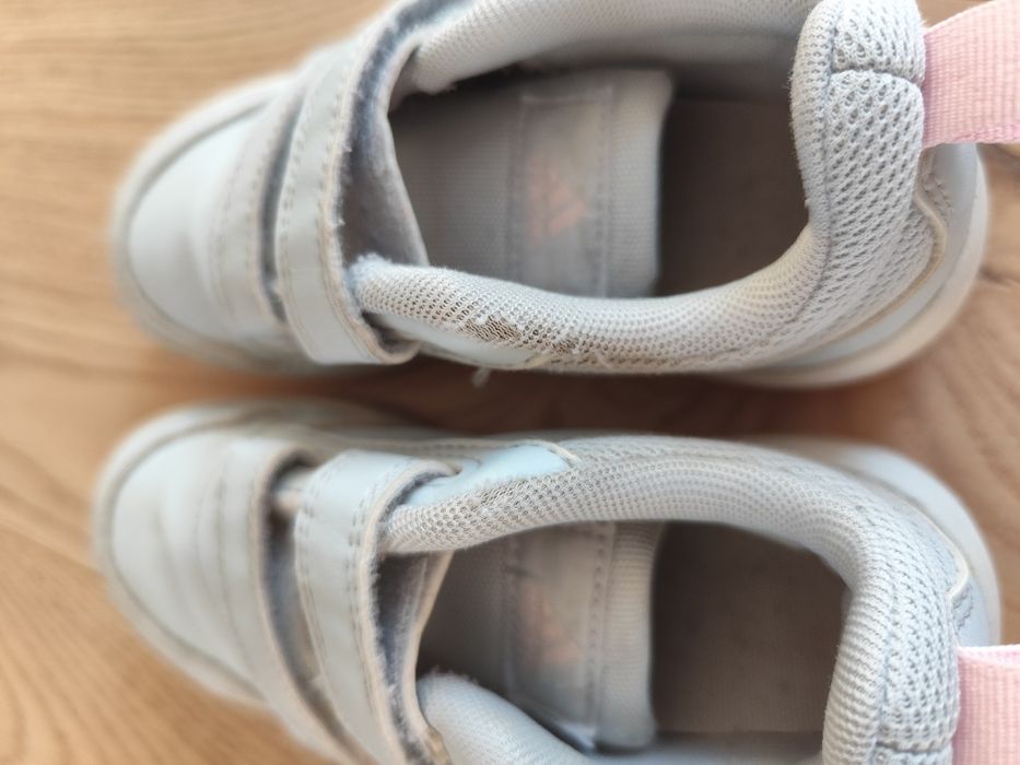 Buciki Adidas rozmiar 28