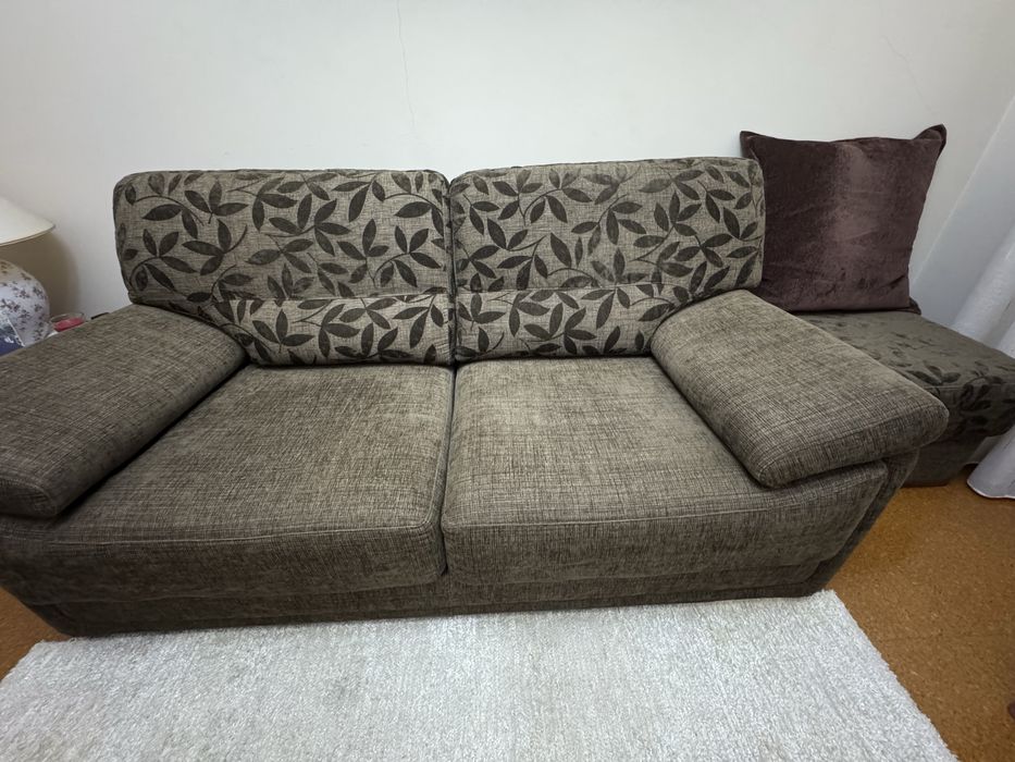 Sofá de dois lugares